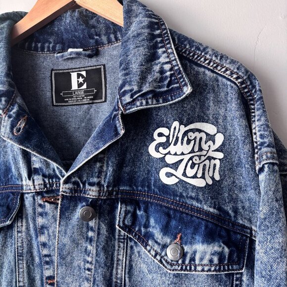 ELTON JOHN DENIM COTTON 2019 CONCERT TOUR JACKET. SIZE LARGE. GREAT CONDITION. - Picture 3 of 10